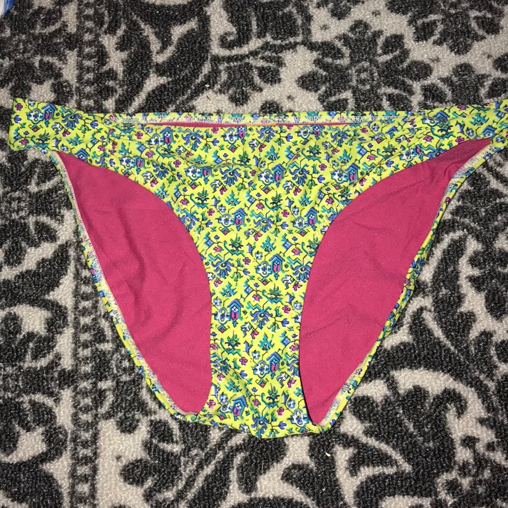 Bikini bottoms